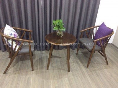 Những mẫu thiết kế bàn ghế gỗ giá sỉ hiện đại cho phòng bếp