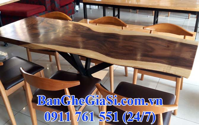 Bàn gỗ Me Tây dùng cho quán cafe