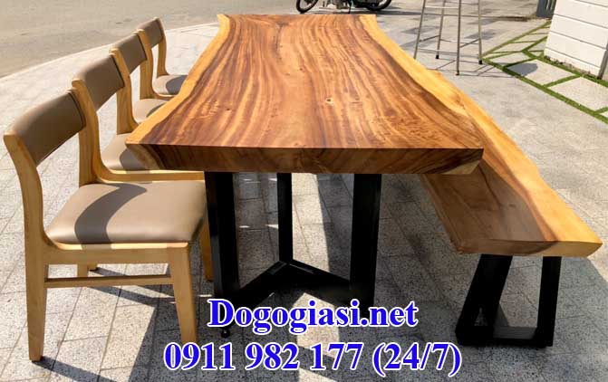 Bàn gỗ nguyên tấm làm từ gỗ me tây Bàn gỗ nguyên tấm làm từ gỗ me tây